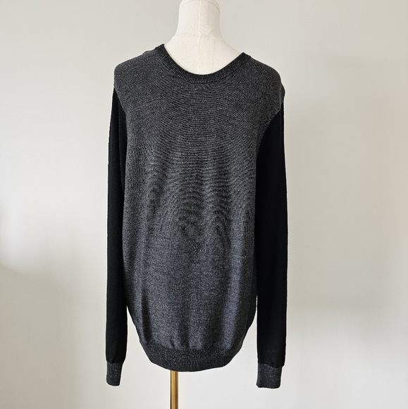 Vince M Men's Gray and Black Sweater Crewneck - Picture 1 of 5